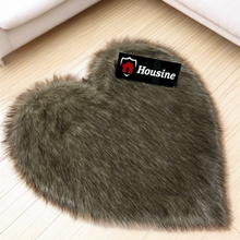 Load image into Gallery viewer, Animal Heart Faux Fur Rug, Luxury Fluffy Area Rug - 80x80 cm