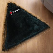 Load image into Gallery viewer, Black Triangle Faux Fur Rug, Luxury Fluffy Area Rug - 90x90 cm
