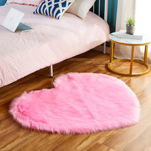 Load image into Gallery viewer, Pink Heart Faux Fur Rug, Luxury Fluffy Area Rug - 80x80 cm