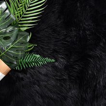 Load image into Gallery viewer, Black Round Faux Fur Rug, Luxury Fluffy Area Rug - 80x80 cm