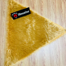 Load image into Gallery viewer, Golden Triangle Faux Fur Rug, Luxury Fluffy Area Rug - 90x90 cm