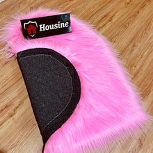 Load image into Gallery viewer, 2 Pieces Fluffy Faux Area Rug Heart Shaped Rug for Home  - Pink