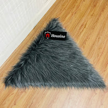 Load image into Gallery viewer, Grey Triangle Faux Fur Rug, Luxury Fluffy Area Rug - 90x90 cm