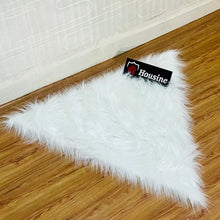 Load image into Gallery viewer, White Triangle Faux Fur Rug, Luxury Fluffy Area Rug - 90x90 cm