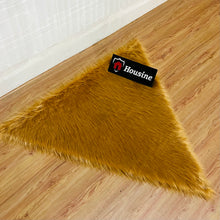 Load image into Gallery viewer, Golden Triangle Faux Fur Rug, Luxury Fluffy Area Rug - 90x90 cm