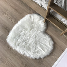 Load image into Gallery viewer, White Heart Faux Fur Rug, Luxury Fluffy Area Rug - 80x80 cm