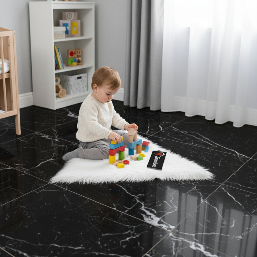 White Triangle Faux Fur Rug, Luxury Fluffy Area Rug - 90x90 cm