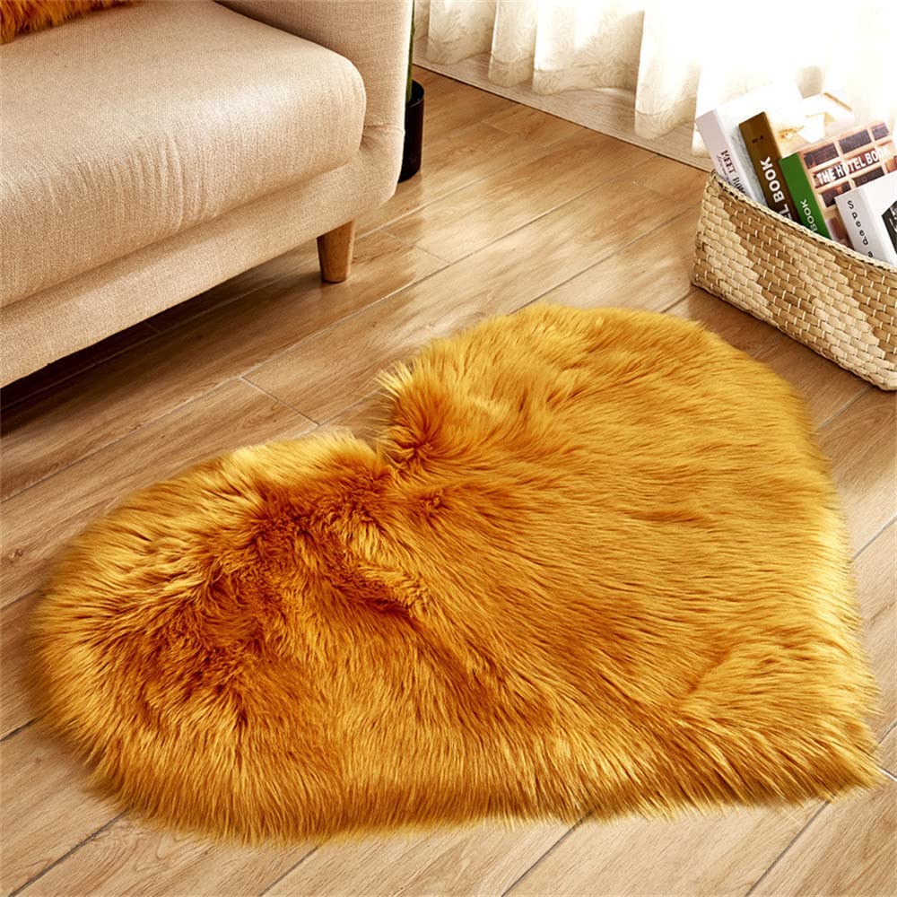 Golden Heart Faux Fur Rug, Luxury Fluffy Area Rug - 80x80 cm