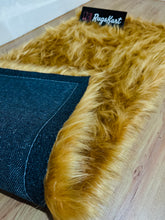 Load image into Gallery viewer, Golden Triangle Faux Fur Rug, Luxury Fluffy Area Rug - 90x90 cm

