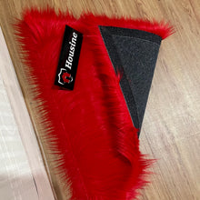 Load image into Gallery viewer, Red Triangle Faux Fur Rug, Luxury Fluffy Area Rug - 90x90 cm
