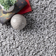 Load image into Gallery viewer, Silver Plain Latest Premium Shaggy Rug
